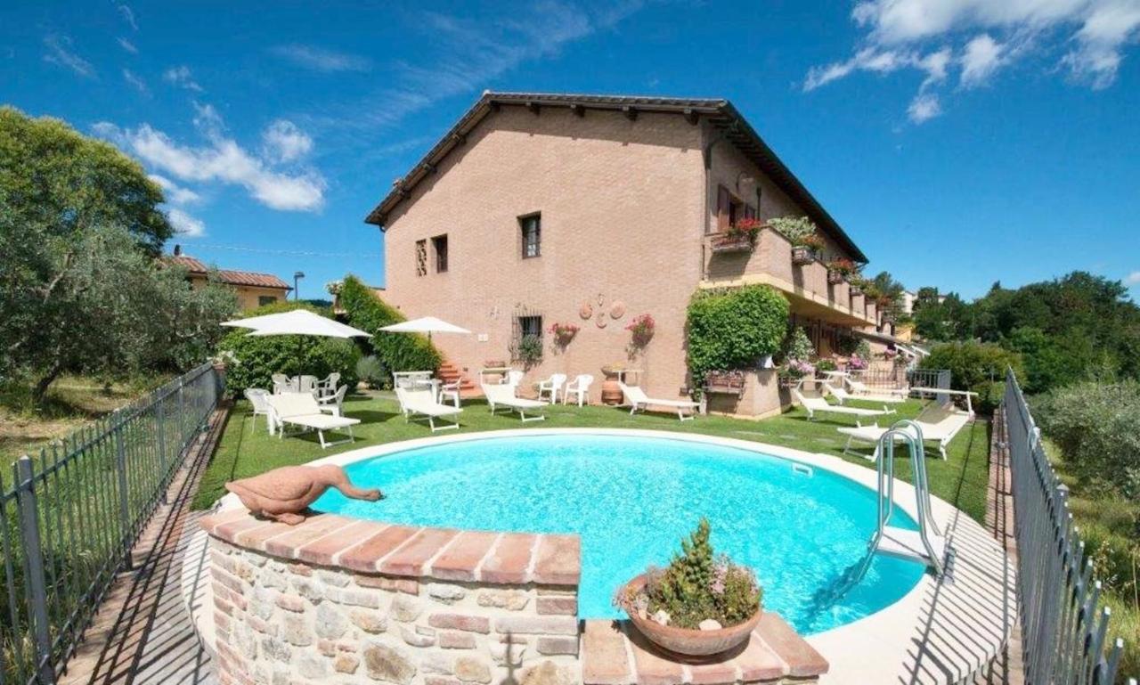 Casa Vacanze Con Piscina A San Gimignano Aparthotel Buitenkant foto