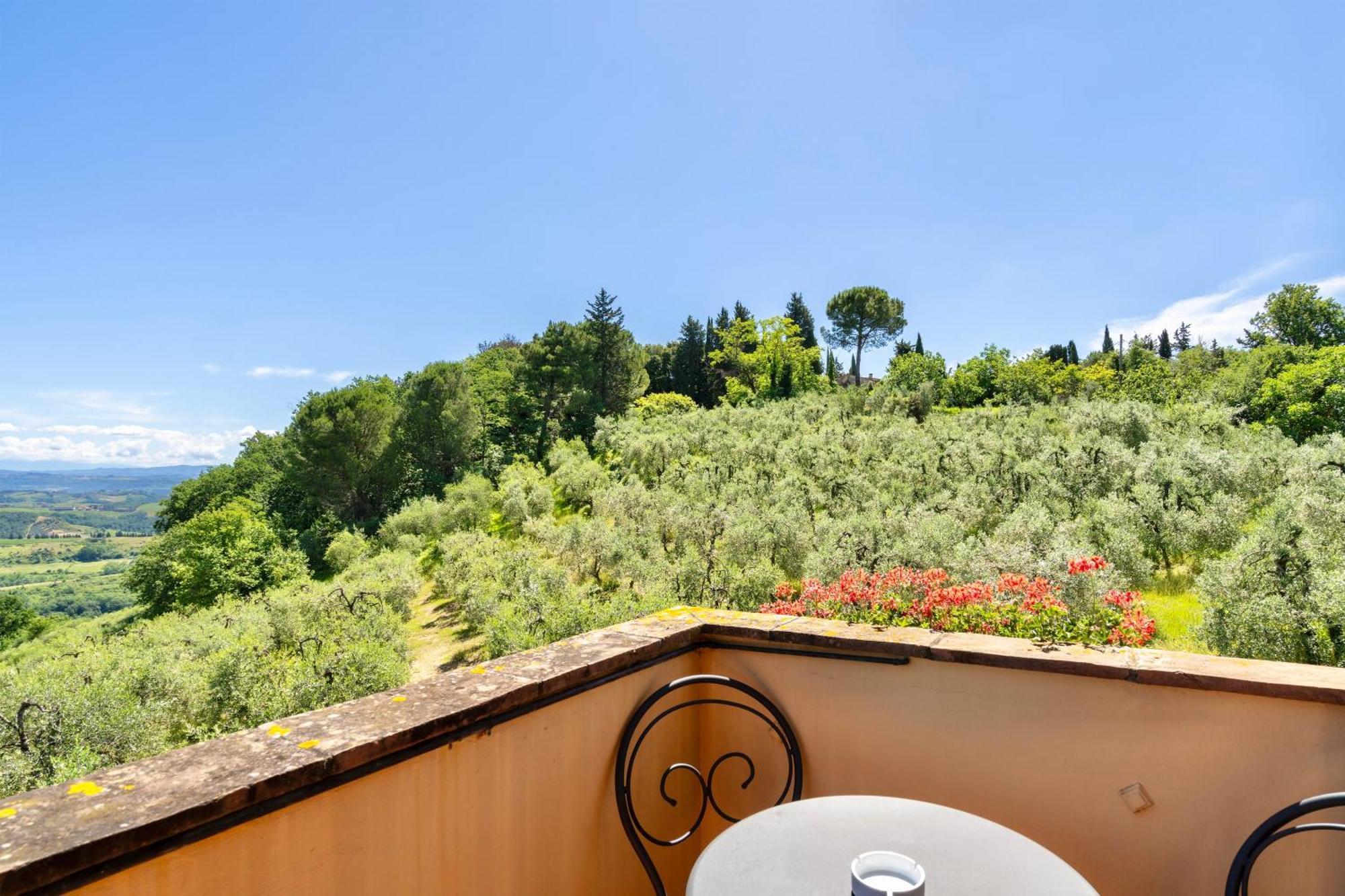 Casa Vacanze Con Piscina A San Gimignano Aparthotel Buitenkant foto